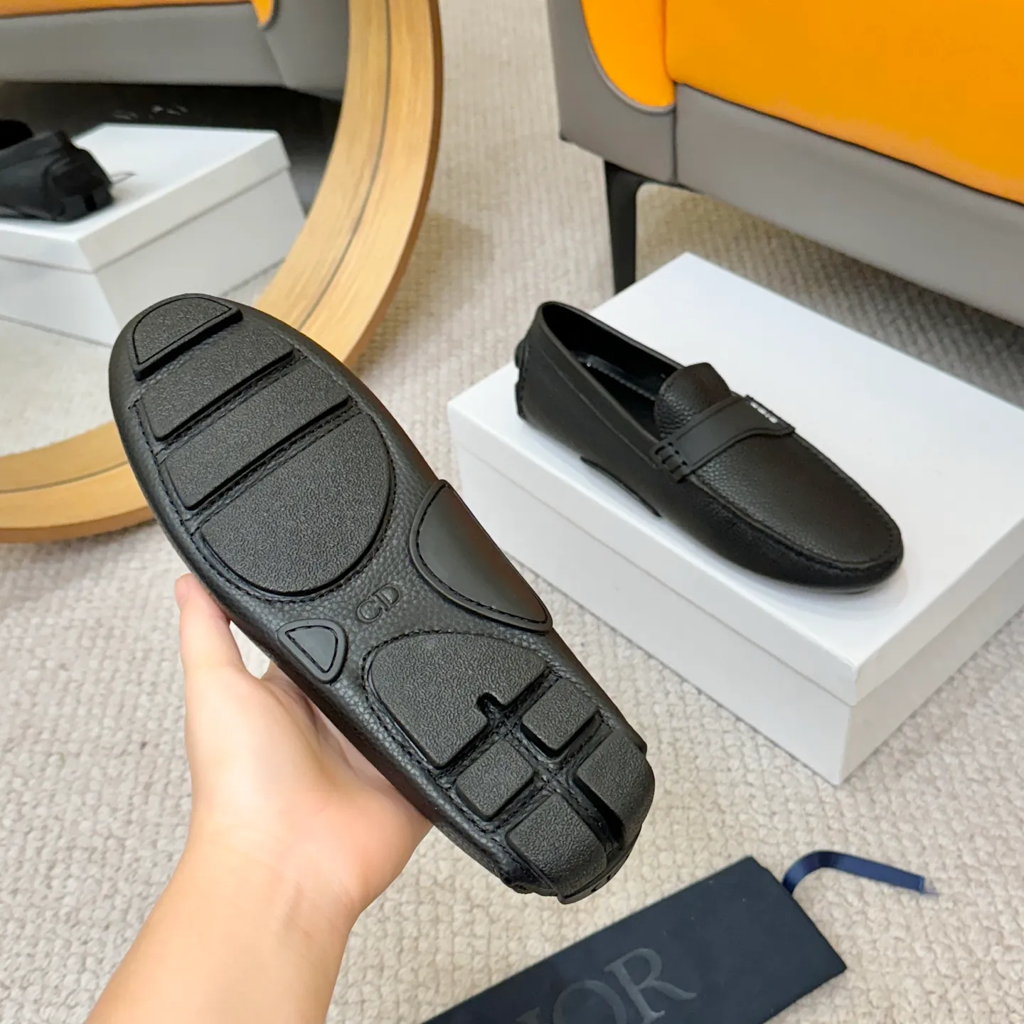 Men's clothing and shoes 💰420! (Yangli) Quality DIOR [Dior’s latest arrival] real auction hot-selling Doudou shoes 🔍DIOR) new Doudou shoes 👍Belgian designer Martin Margiela serves as Gucci shoe designer y full of charm, luxury style gentleman upper: imported cowhide, lining with spring sweat-absorbent first-layer sheepskin. Outsole Brand outsole, the last stitching on the bottom will never come off; equipped with classic Gucci exquisite hardware C D buckle💋The whole pair of shoes is fashionable and casual without losing high-end style; standard 38-46